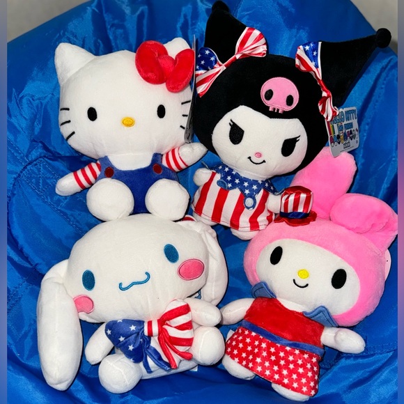 Hello Kitty Accessories - Hello Kitty & Friends Plush Set🇺🇸❤️